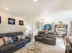 6741 Coolidge St, Hollywood FL 33024