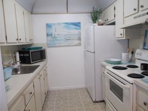 13450 SW 3rd St 310D, Pembroke Pines FL 33027