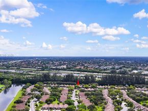 570 Woodgate Cir A, Sunrise FL 33326