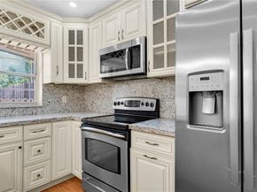 570 Woodgate Cir A, Sunrise FL 33326