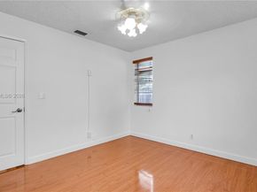 570 Woodgate Cir A, Sunrise FL 33326