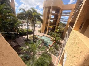 6475 W Oakland Park Blvd 308, Lauderhill FL 33313