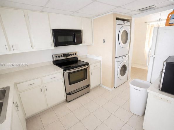 6475 W Oakland Park Blvd 308, Lauderhill FL 33313