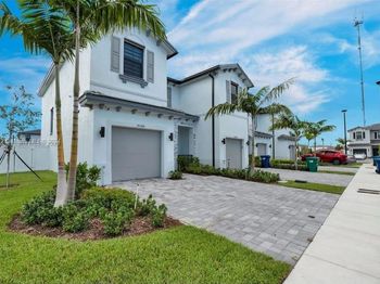 20366 NW 4th Path