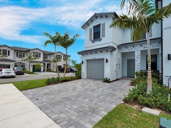 20366 NW 4th Path 20366, Miami FL 33169