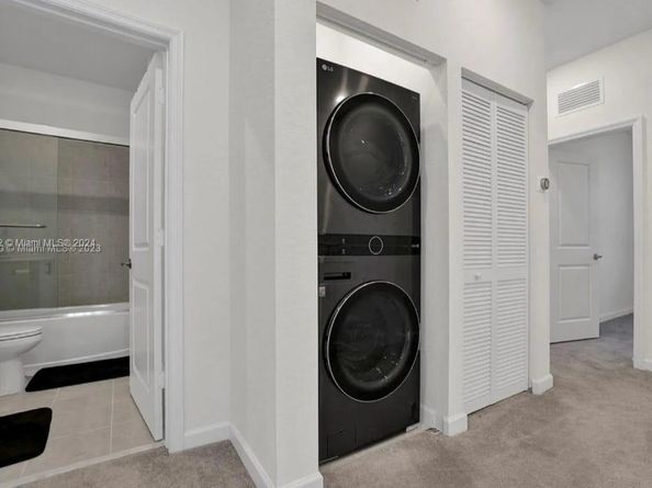 20366 NW 4th Path 20366, Miami FL 33169