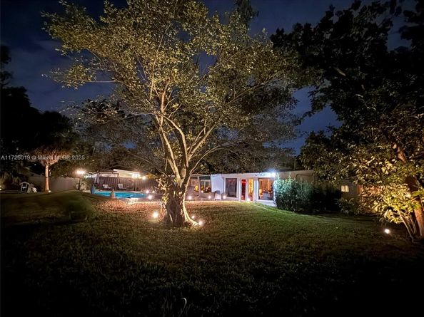 12500 Alamanda Dr, North Miami FL 33181