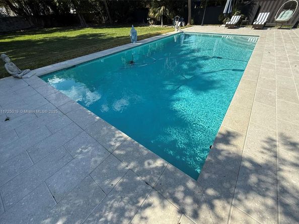 12500 Alamanda Dr, North Miami FL 33181
