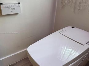 12500 Alamanda Dr, North Miami FL 33181