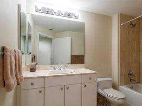 21050 Point Pl 502, Aventura FL 33180