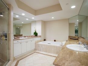 21050 Point Pl 502, Aventura FL 33180