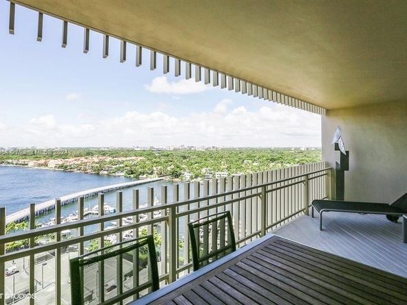 2 Grove Isle Dr B1708, Miami FL 33133
