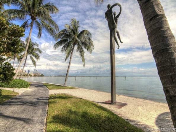 2 Grove Isle Dr B1708, Miami FL 33133