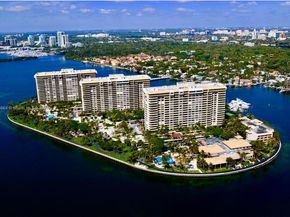 2 Grove Isle Dr B1708, Miami FL 33133