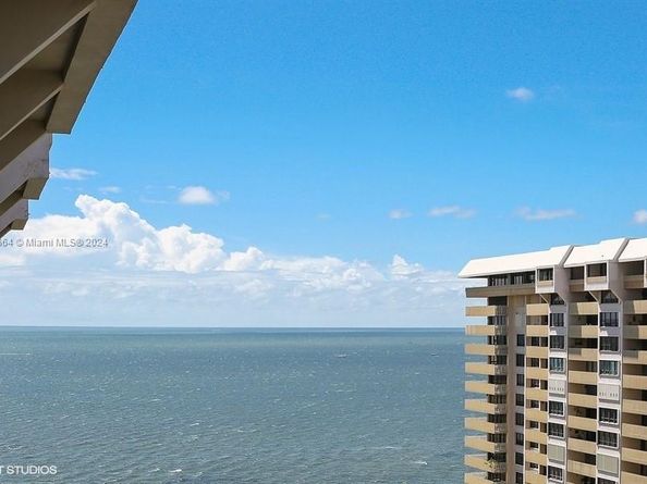 2 Grove Isle Dr B1708, Miami FL 33133
