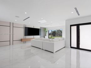 12425 SW 226th St, Miami FL 33170