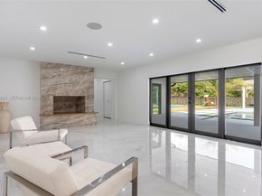 12425 SW 226th St, Miami FL 33170