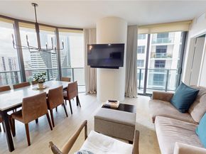 55 SW 9th St 1808, Miami FL 33130