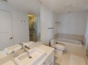 55 SW 9th St 1808, Miami FL 33130