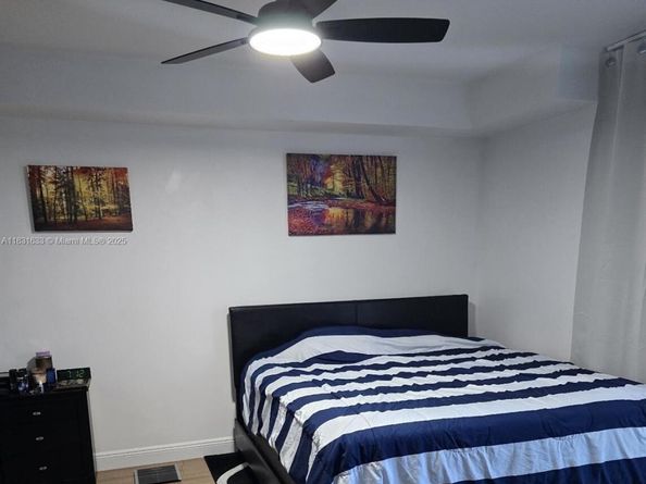 90 SW 3rd St 2214, Miami FL 33130