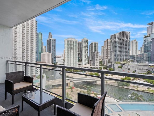 90 SW 3rd St 2214, Miami FL 33130