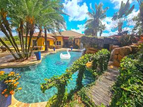14503 SW 16th St, Davie FL 33325