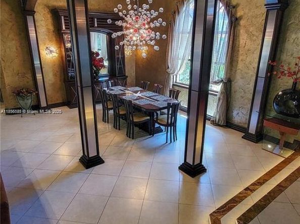 14503 SW 16th St, Davie FL 33325