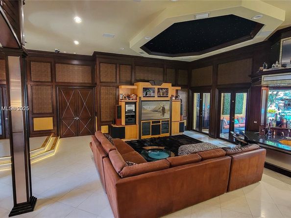 14503 SW 16th St, Davie FL 33325