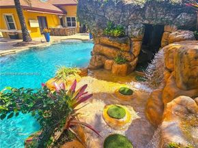 14503 SW 16th St, Davie FL 33325
