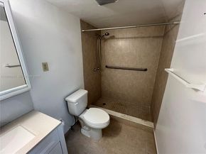 7473 SW 82nd St A209, Miami FL 33143