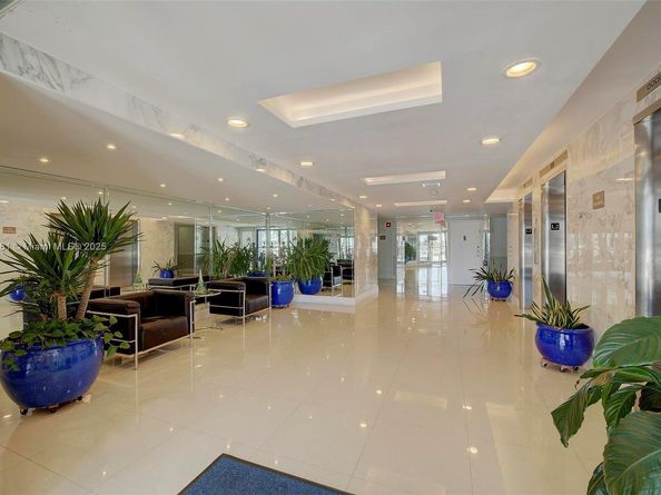1600 S Ocean Dr 5B, Hollywood FL 33019