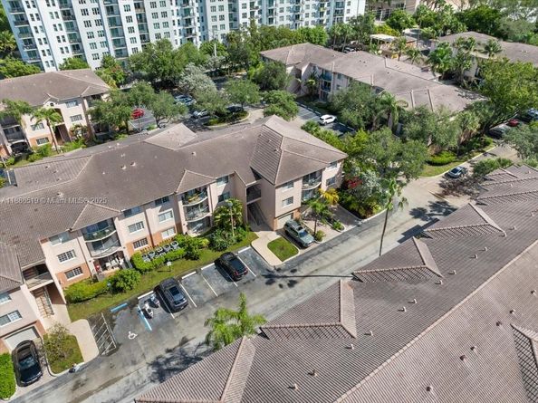2021 SE 10th Ave 212, Fort Lauderdale FL 33316