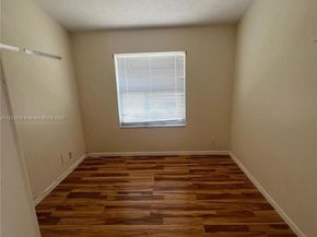 5618 Kingsmill Ct, Lake Worth FL 33463