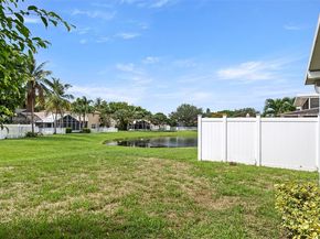 5618 Kingsmill Ct, Lake Worth FL 33463