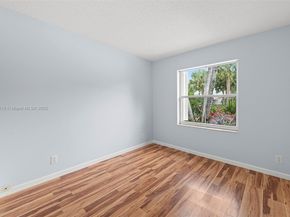 5618 Kingsmill Ct, Lake Worth FL 33463