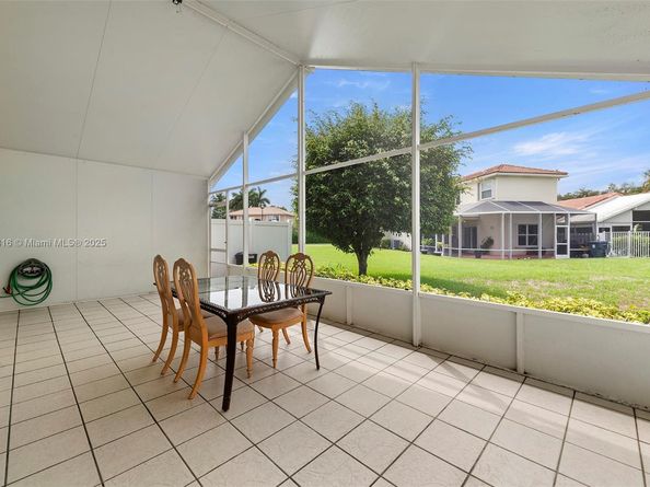 5618 Kingsmill Ct, Lake Worth FL 33463
