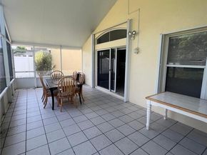 5618 Kingsmill Ct, Lake Worth FL 33463