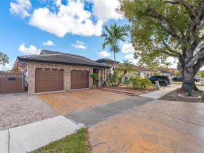 14330 SW 50th St, Miami FL 33175