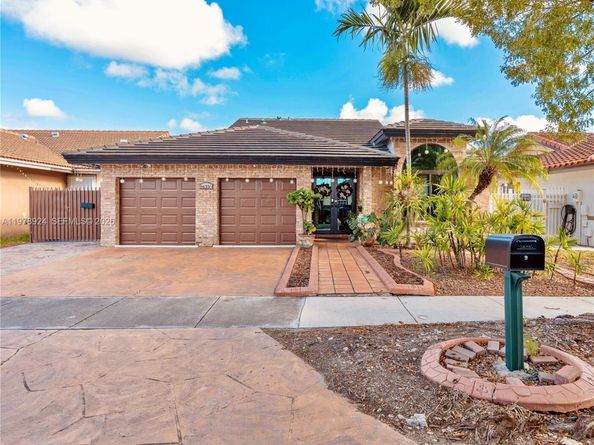 14330 SW 50th St, Miami FL 33175