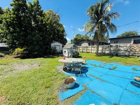 1158 W 24th St, Hialeah FL 33010