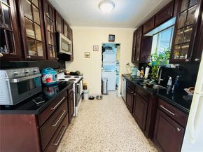 1158 W 24th St, Hialeah FL 33010