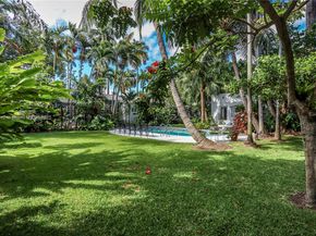 1329 Tyler St, Hollywood FL 33019