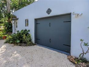 1329 Tyler St, Hollywood FL 33019