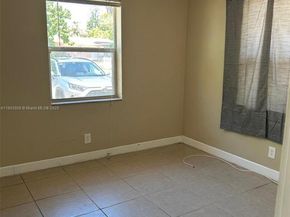 526 NW 15th Ter, Fort Lauderdale FL 33311