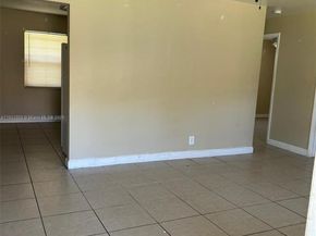 526 NW 15th Ter, Fort Lauderdale FL 33311