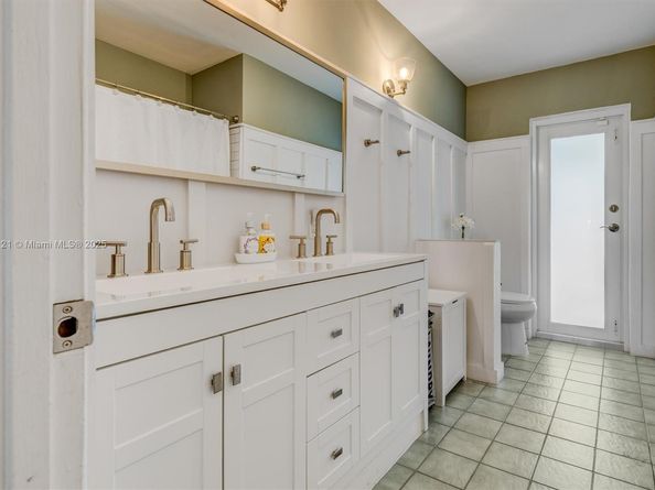 7485 SW 159th Ter, Palmetto Bay FL 33157