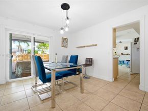 1185 NW 92nd Ave, Pembroke Pines FL 33024