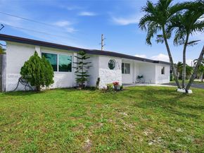 1185 NW 92nd Ave, Pembroke Pines FL 33024