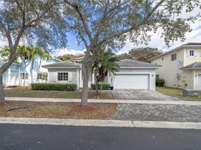 2875 NE 4th St, Homestead FL 33033