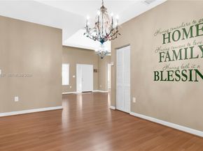 2875 NE 4th St, Homestead FL 33033